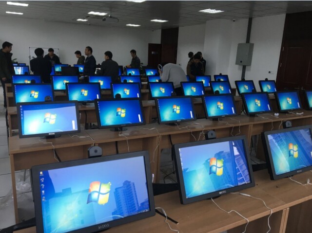 蘇州園區(qū)車管所考試機(jī)27臺、學(xué)習(xí)機(jī)48臺、排隊叫號系統(tǒng)